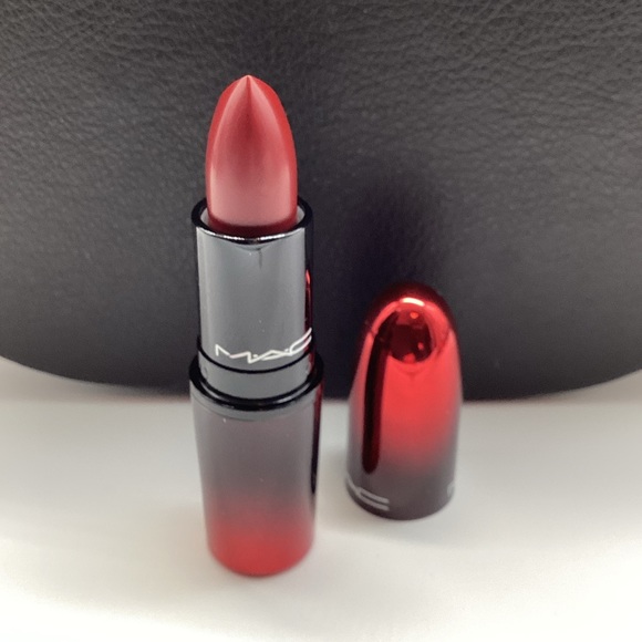 MAC Love Me Lipstick in E For Effortless - BNIB & Discontinued - Picture 5 of 11